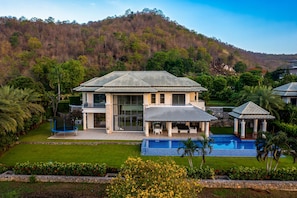 Aerial view - Luxury Mansion On Golf Course - BMG5 (Hua Hin)