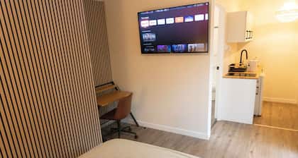 Peaceful Private Studio in a convenient location