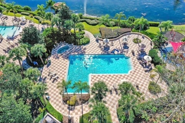 A heated pool - Lakefront Retreat Near Disney! (Four Corners)