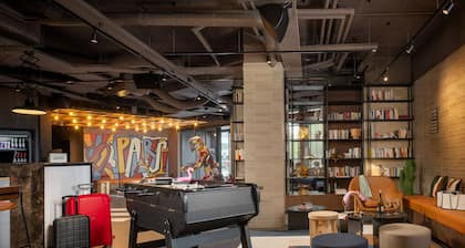 Moxy Paris Clamart