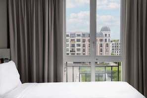 Room, 2 Twin Beds, Non Smoking, City View | Hypo-allergenic bedding, desk, laptop workspace, free WiFi