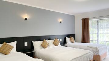 Family Room, 1 Bedroom | In-room safe, free WiFi, bed sheets