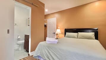 ملاءات من القطن المصري وأغطية فراش متميزة ومكتب