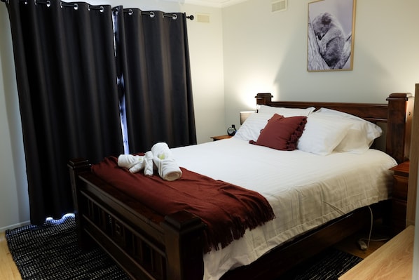 3 bedrooms, iron/ironing board, travel cot, WiFi