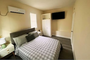 1 bedroom, WiFi - Sophisticated style in Tampa/ BuschGardens (Tampa)