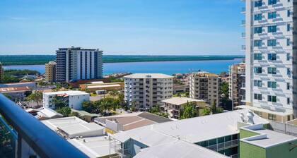 Harbour View Apartment on 11th floor | King Bed