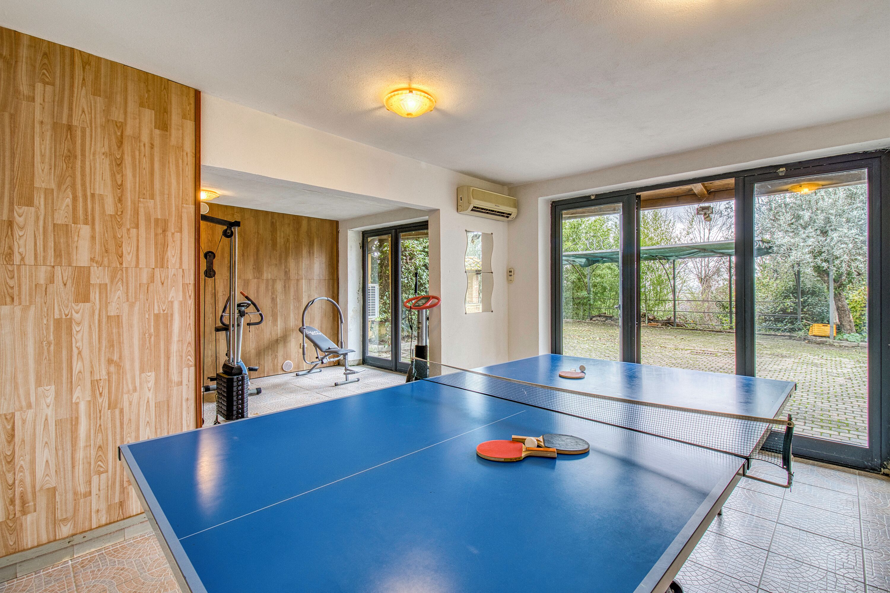 Family House, Multiple Bedrooms, Mountainside (Villa Paola Private Pool Gym in) | Fitness facility