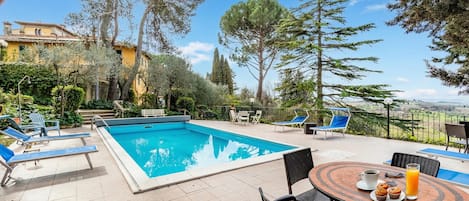 Family House, 5 Bedrooms, Fireplace, Mountainside (Villa Paola Private Pool Gym in) | Pool