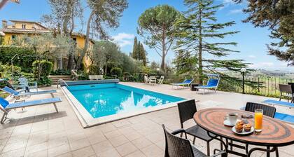 Villa Paola Private Pool Gym in Chianti