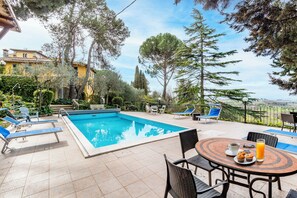Seasonal outdoor pool - Villa Paola Private Pool Gym in Chianti (Montespertoli)