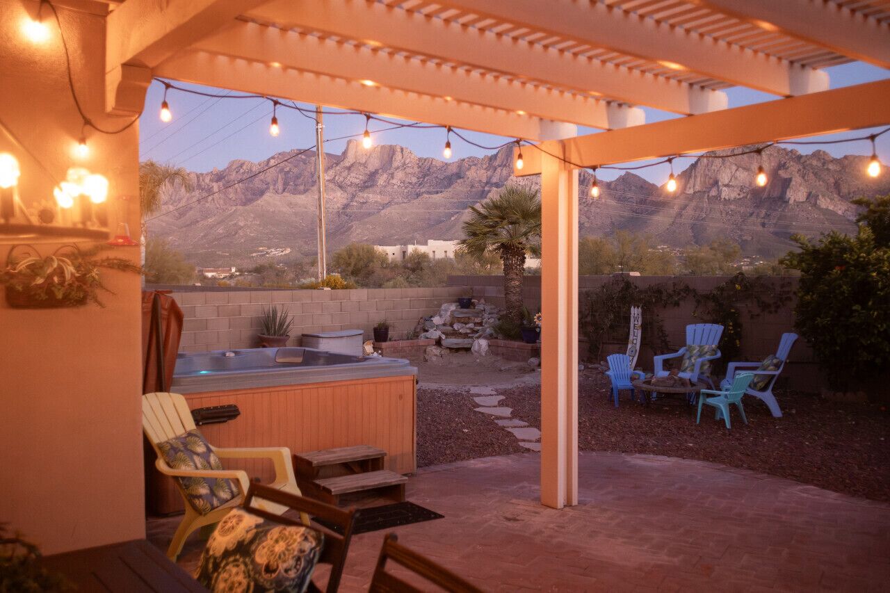 Beautiful Views, Pool/Spa, Prime Location!