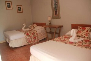 ห้องแกรนด์ | พื้นที่ทำงานแบบใช้แล็ปท็อป, ผ้าม่านกันแสง, ห้องเก็บเสียง, Wi-Fi ฟรี