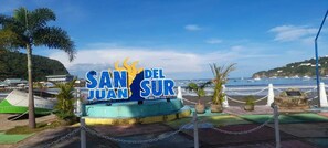 Exterior - ROYAL CHATEAU (San Juan del Sur)
