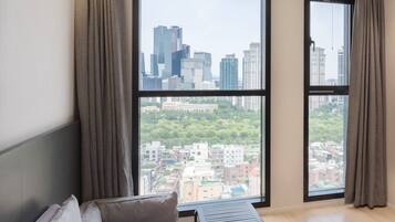 Deluxe Double Room | In-room safe, blackout drapes, free WiFi, bed sheets