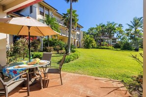 Outdoor dining - Kahala 414 – Ground-Floor Poipu Retreat (Koloa)
