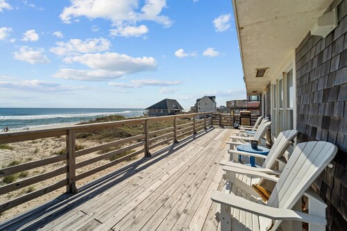7019- Sara's Sea Breeze, Amazing Views! Oceanfront, Pet Friendly in Beautiful Rodanthe