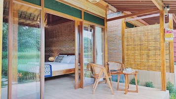 Deluxe Cottage | Terrace/patio