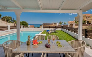 Villa | 2 bedrooms, free cribs/infant beds - Villa Siesta With Private Pool (Zakynthos)
