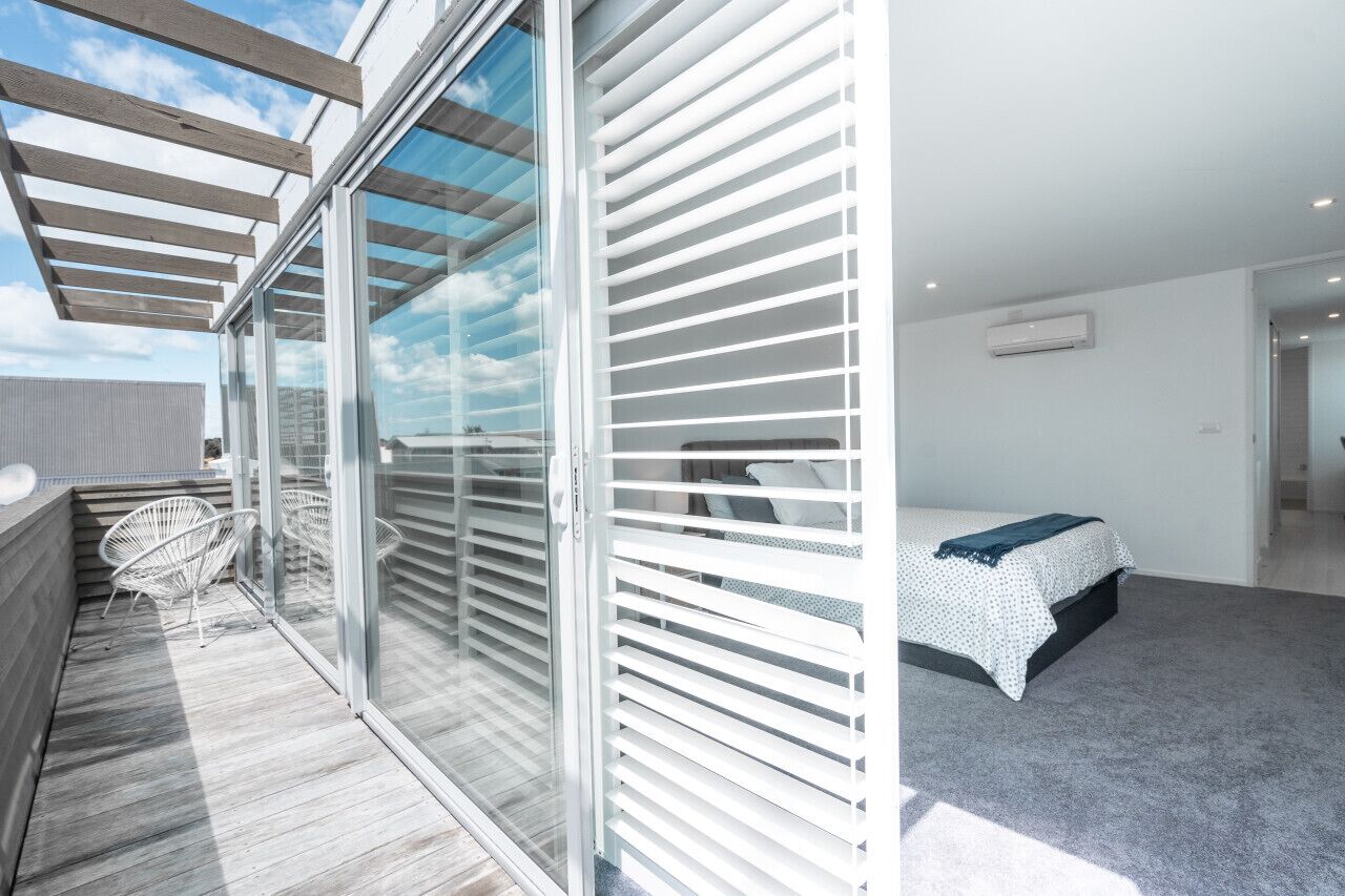 3 bedrooms, desk, iron/ironing board, travel cot