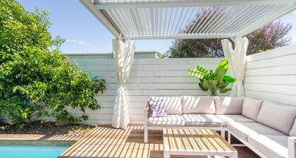 Beachside Retreat with Private Pool