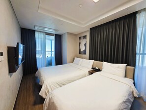 Family Triple Room | In-room safe, blackout drapes, soundproofing, iron/ironing board - W Residence Hotel Haeundae (Busan)