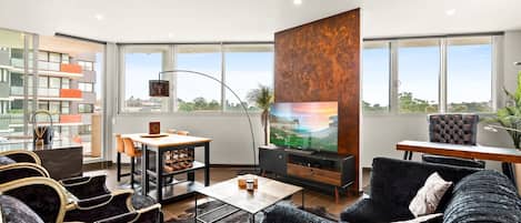 Televisión y oficina