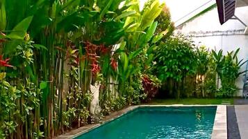 Alberca al aire libre