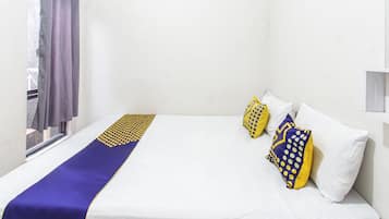 Economy Double Room | Bed sheets