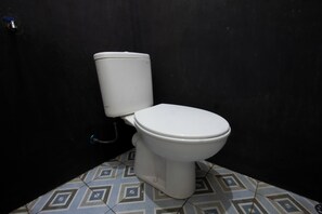 Bathroom - Hotel O Penginapan Melati Tanjung Near Kantor Pengamat Pengairan Tanjung (Tanjung)