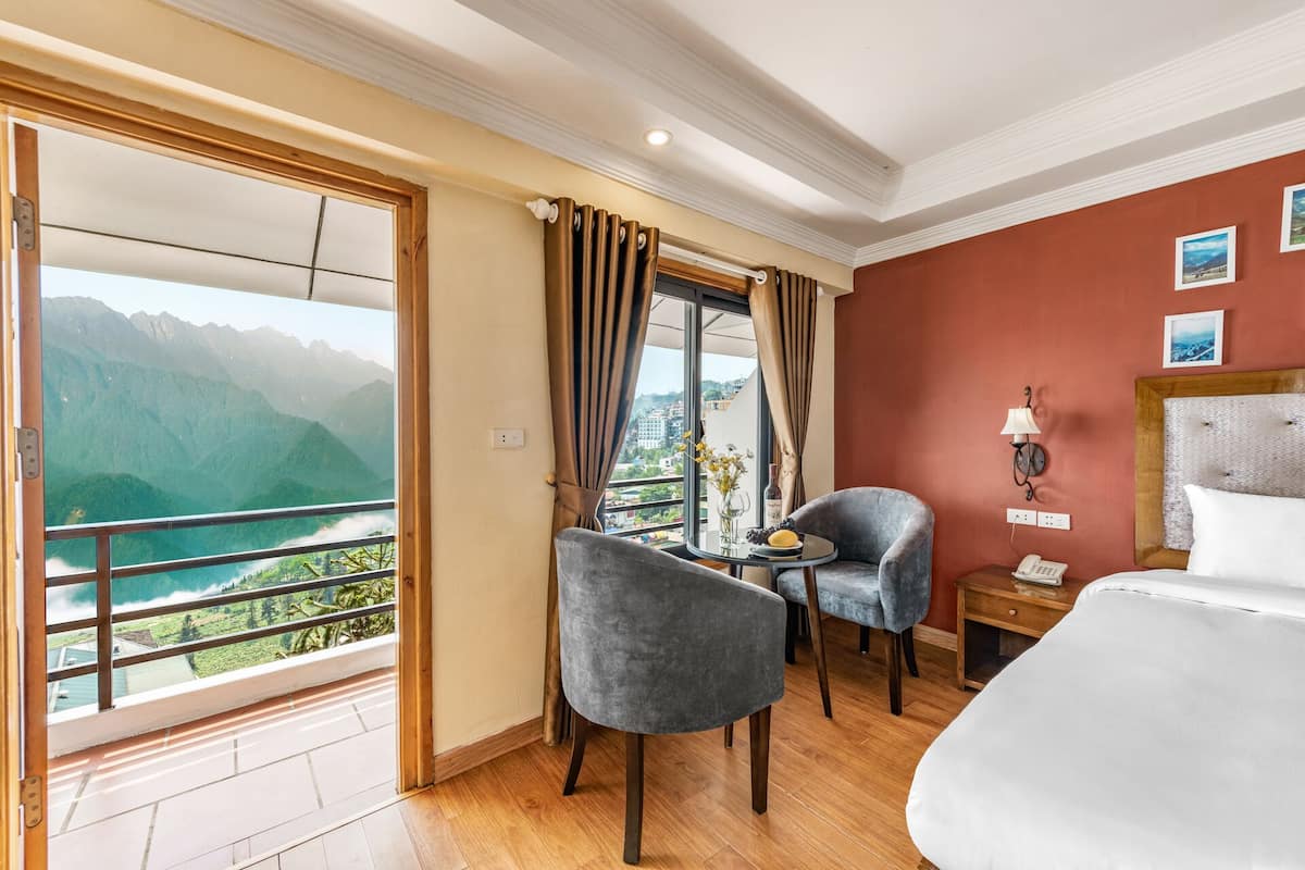 Deluxe-Doppelzimmer | Allergikerbettwaren, Betten mit Memory-Foam-Matratzen, Schreibtisch