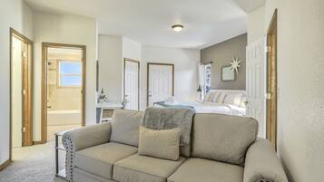 4 bedrooms, desk, laptop workspace, iron/ironing board