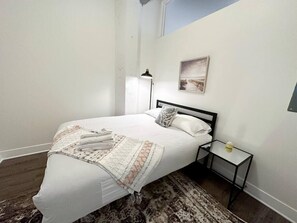 2 bedrooms, desk, iron/ironing board, travel cot