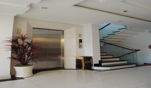 Interior - Yen Nam Hotel Nguyen Trong Tuyen (Ho Chi Minh City)