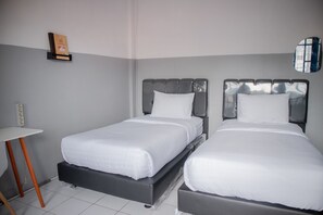 1 bedroom, soundproofing, bed sheets