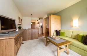 Classic Condo, 2 Bedrooms, Mountain View | Living area | Heated floors - Apartments Tannheim (Tannheim)