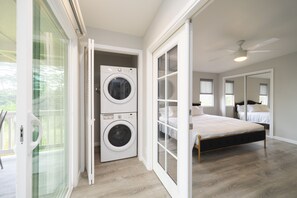 2 bedrooms, iron/ironing board, travel cot, WiFi