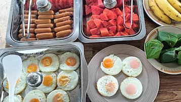 Free daily self-service breakfast