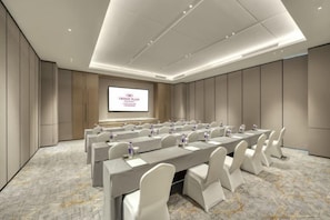 Unclassified image, 5 of 40, button - Crowne Plaza LANZHOU NEW AREA by IHG (Gaolan)