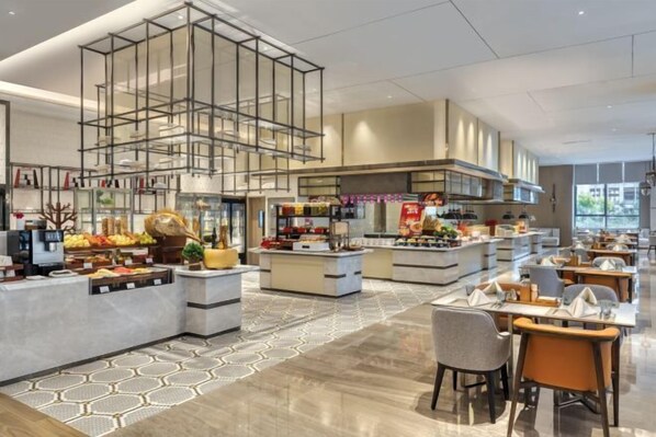 Restaurant - Crowne Plaza LANZHOU NEW AREA by IHG (Gaolan)