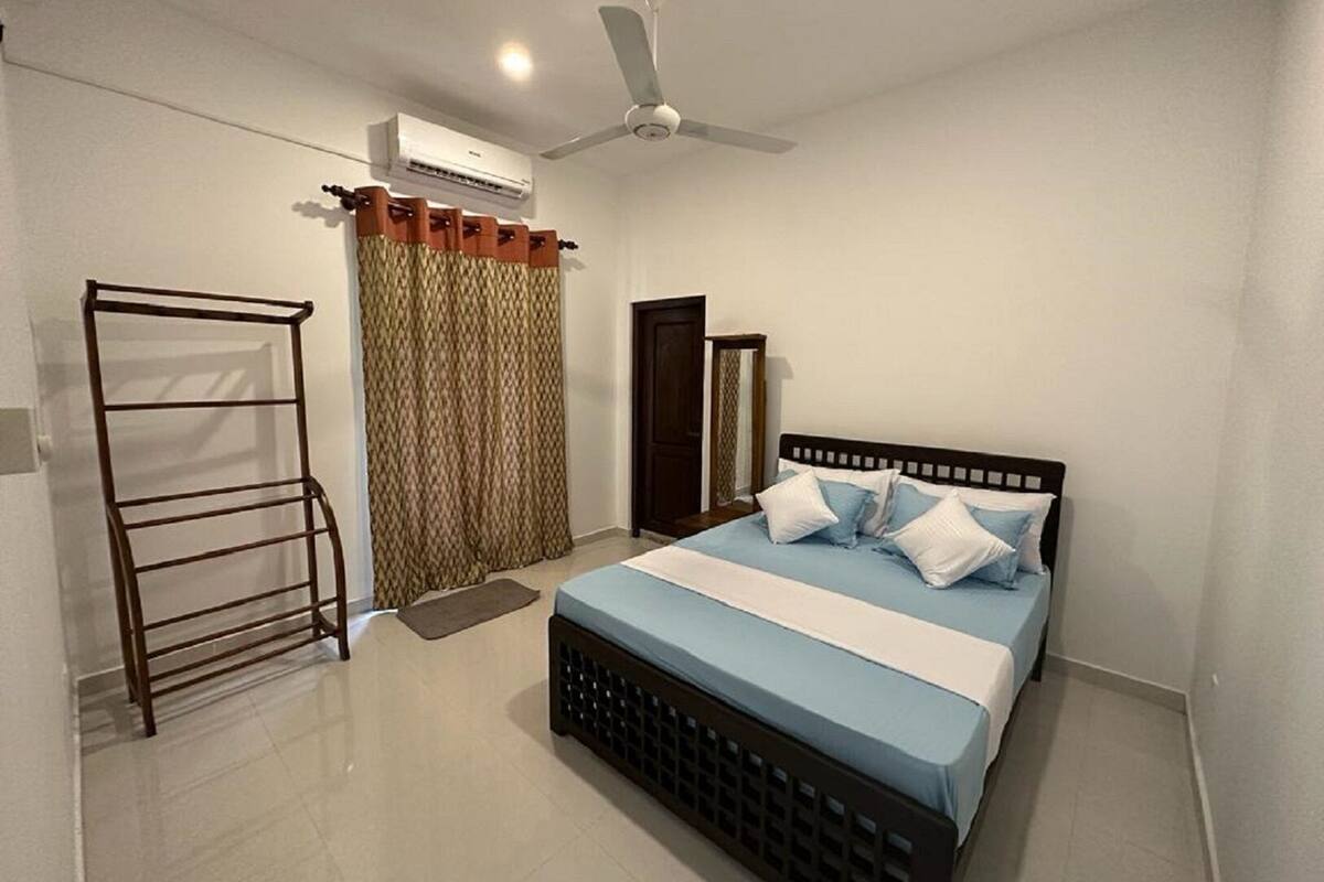 Premium bedding, down comforters, memory foam beds, soundproofing