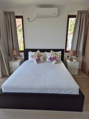2 bedrooms, in-room safe, individually furnished, laptop workspace - Belle Vue Lodge (Mahé Island)