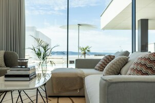 Club Villa | Living area