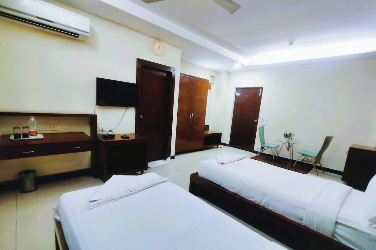 Premium-Zweibettzimmer | 1 Schlafzimmer, Schreibtisch, kostenloses WLAN