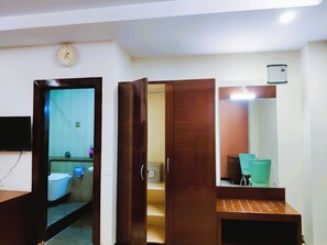 Quarto duplo premium | 1 quarto, escrivaninha, Wi-Fi de cortesia