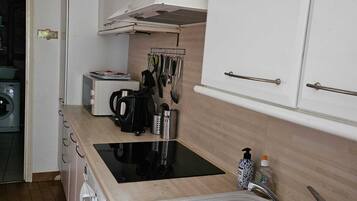 Lave-vaisselle, chaise haute