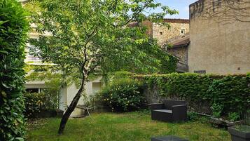 Enceinte de lâhĂ©bergement