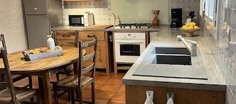 Le Mas Calmettes: Charming Catalan farmhouse located 3 km from the sea