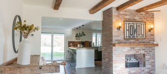 Creekside Farmhouse: Restored Farmhouse with Private Pond & Hot Tub