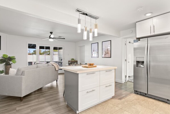 Interior - Old Town Oasis w/Heated Pool, Hot Tub, & Fire Pit (Scottsdale)