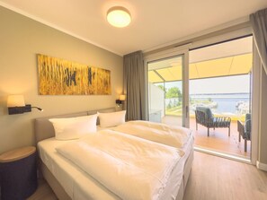 1 bedroom, Internet - Charming Top-Floor Suite with Large Private Rooftop Terrace (Rankwitz)